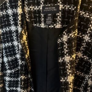 Jones New York Signature Plaid Blazer in Black and White